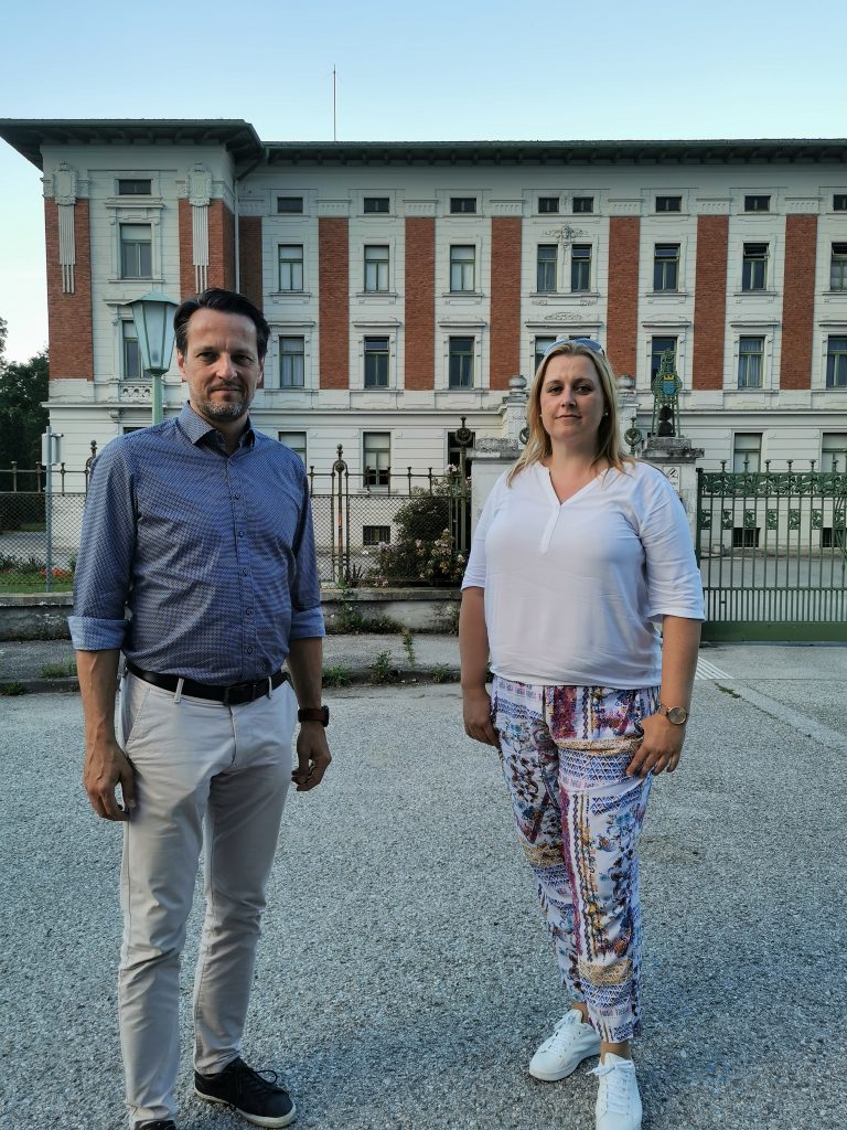 Üben scharfe Kritik an der Absiedlung der Neurologie Mauer: Vizebürgermeister Mag. Gerhard Riegler und Stadträtin Beate Hochstrasser.